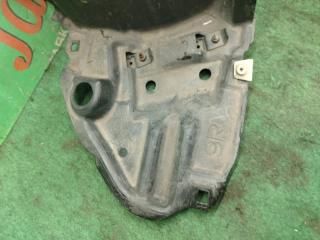 Подкрылок правый передний TOYOTA AQUA NHP10 1NZ-FXE 2 ракурс