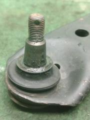 Рычаг левый передний TOYOTA VOXY ZRR70 3ZR-FAE 48069-29265 2 ракурс