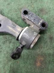 Рычаг левый передний MINI HATCH R50 W10B16A 3 ракурс Рычаг левый передний MINI HATCH R50 W10B16A 3 ракурс