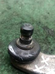Рычаг правый передний AUDI A4 8EC BFB 2 ракурс