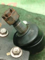 Рычаг правый передний NISSAN VANETTE SK82VN F8 3 ракурс