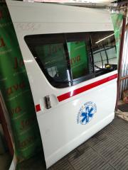 Дверь левая задняя TOYOTA HIACE TRH226 2TR-FE 3 ракурс