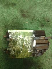 Колодки тормозные передние TOYOTA NOAH AZR60 1AZ-FSE 04465-02070 1 ракурс