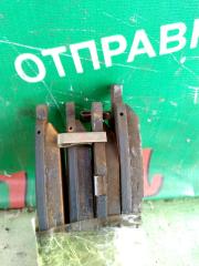 Колодки тормозные передние NISSAN CUBE BZ11 CR14DE 41060-AX085 2 ракурс