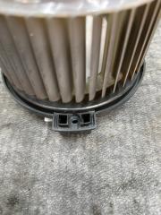 Мотор печки передний TOYOTA CELSIOR UCF30 3UZ-FE 2 ракурс