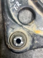 Рычаг правый передний NISSAN NOTE E12 HR12DE 54500-3VA0A 3 ракурс