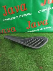 Заглушка бампера правая передняя TOYOTA AQUA NHP10 1NZ-FXE 5271152080 2 ракурс