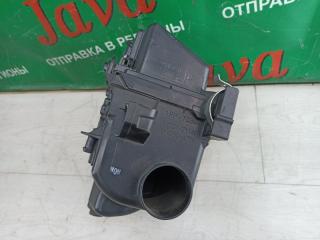 Корпус воздушного фильтра передний TOYOTA AQUA NHP10 1NZ-FXE 5 ракурс