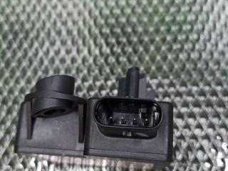 Блок управления задний TESLA MODEL 3 5YJ3 3D1 1097855-00-H, 1089775 5 ракурс