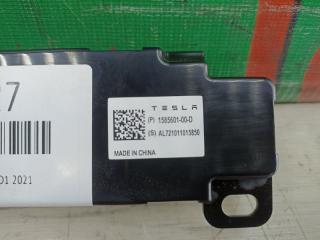 Антенна TESLA MODEL 3 5YJ3 3D1 1585601-00-D 2 ракурс Антенна TESLA MODEL 3 5YJ3 3D1 1585601-00-D 2 ракурс