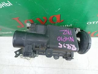 Корпус воздушного фильтра передний TOYOTA AQUA NHP10 1NZ-FXE 17812-21040 5 ракурс