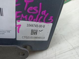 Блок abs TESLA MODEL 3 5YJ3 3D1 1044745-00-B 2 ракурс Блок abs TESLA MODEL 3 5YJ3 3D1 1044745-00-B 2 ракурс