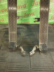Подножка TOYOTA LAND CRUISER UZJ100 2UZ-FE 4 ракурс