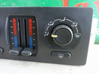 Блок управления климат-контролем CHEVROLET TRAILBLAZER GMT360 LL8 15220318 3 ракурс