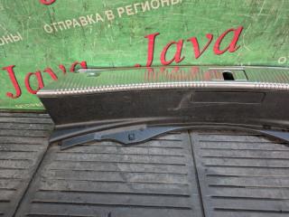Накладка замка багажника задняя AUDI A8 4H2 CEUA 4H0863471 2 ракурс
