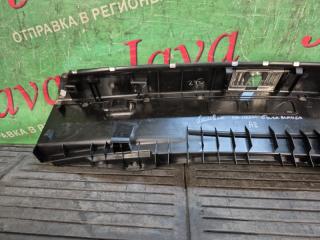 Накладка замка багажника задняя AUDI A8 4H2 CEUA 4H0863471 5 ракурс