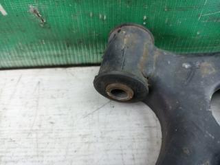 Рычаг правый передний SUZUKI ALTO HA25S K6A 45201-85K10 4 ракурс