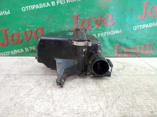 Корпус воздушного фильтра передний TOYOTA AQUA NHP10 1NZ-FXE 1 ракурс