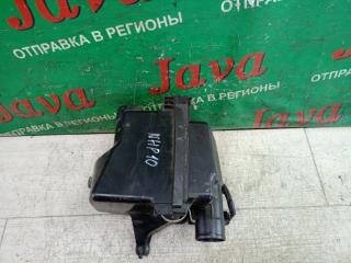 Корпус воздушного фильтра передний TOYOTA AQUA NHP10 1NZ-FXE 2 ракурс