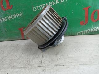 Мотор печки TOYOTA IST NCP65 1NZ-FE 4 ракурс
