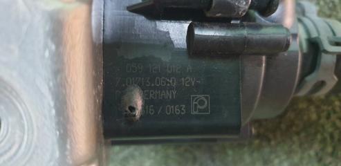 Помпа водяная AUDI A8 4H2 CEUA 059121012A 3 ракурс