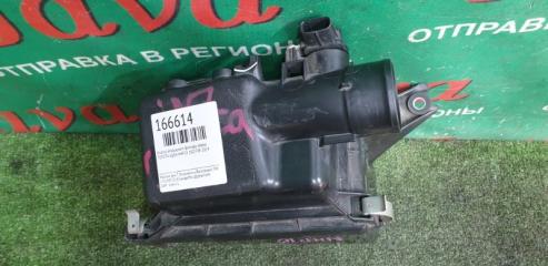 Корпус воздушного фильтра передний TOYOTA AQUA NHP10 1NZ-FXE 3 ракурс