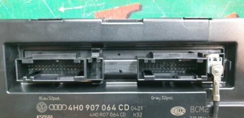 Блок комфорта AUDI A8 4H2 CEUA 4H0907064CD 2 ракурс