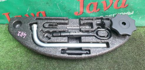 Крюк буксировочный AUDI A8 2012