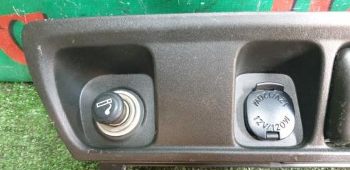 Пепельница TOYOTA LAND CRUISER UZJ100 2UZ-FE 2 ракурс