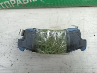Колодки тормозные передние SUZUKI WAGON R MH44S R06A 2 ракурс