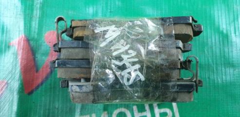 Колодки тормозные передние SUZUKI WAGON R MH34S R06A 2 ракурс