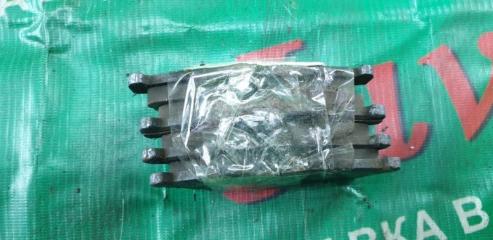 Колодки тормозные передние SUZUKI ALTO HA25S K6A 55810-72J00 2 ракурс