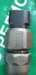 Топливная рейка TOYOTA LAND CRUISER PRADO GDJ150 1GD-FTV 2381011031 3 ракурс