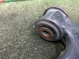 Рычаг правый передний MAZDA VERISA DC5W ZY-VE D350-34-300D 3 ракурс