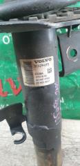 Стойка правая передняя VOLVO S60 FS48 B4164T2 5 ракурс