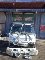 Кабина HINO DUTRO XZU548 N04C-UE 1 ракурс Кабина HINO DUTRO XZU548 N04C-UE 1 ракурс