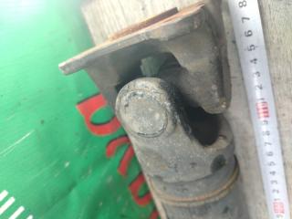 Кардан задний TOYOTA LAND CRUISER UZJ100 2UZ-FE 4 ракурс Кардан задний TOYOTA LAND CRUISER UZJ100 2UZ-FE 4 ракурс