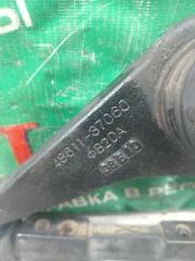 Рычаг правый передний HINO DUTRO XZU548 N04C-UE 48611-37060 2 ракурс Рычаг правый передний HINO DUTRO XZU548 N04C-UE 48611-37060 2 ракурс