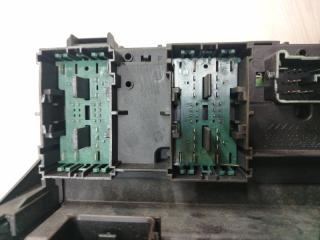 Блок предохранителей передний JEEP WRANGLER JK ERB 68263897AA 4 ракурс