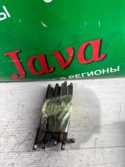 Запчасть колодки тормозные передние NISSAN SERENA 2009