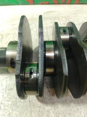Коленвал SUBARU IMPREZA WRX STI GRB EJ207 3 ракурс Коленвал SUBARU IMPREZA WRX STI GRB EJ207 3 ракурс