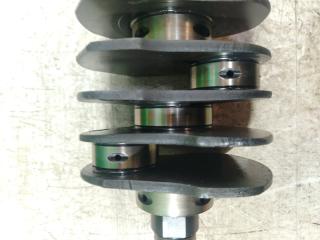 Коленвал SUBARU IMPREZA WRX STI GRB EJ207 4 ракурс Коленвал SUBARU IMPREZA WRX STI GRB EJ207 4 ракурс