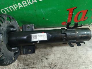 Стойка левая передняя AUDI A1 8X1 CAXA 3 ракурс Стойка левая передняя AUDI A1 8X1 CAXA 3 ракурс