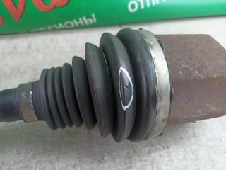 Привод левый передний VOLVO V70 BW40 B4204T11 3 ракурс
