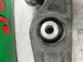 Рычаг правый передний AUDI A4 8K2 CDNB 8K0407156C 3 ракурс