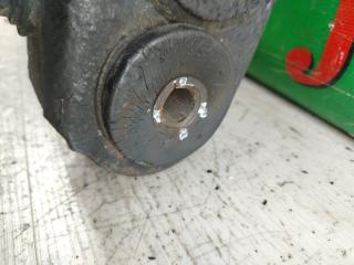 Рычаг левый передний CHEVROLET ASTRO CL11006 L35 2 ракурс Рычаг левый передний CHEVROLET ASTRO CL11006 L35 2 ракурс