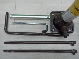 Домкрат TOYOTA LAND CRUISER UZJ100 2UZ-FE 3 ракурс