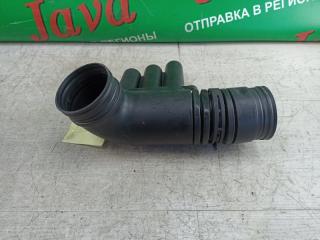 Патрубок воздушного фильтра VOLKSWAGEN GOLF 5G5 CHP 04E129651C 3 ракурс