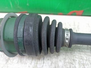 Привод правый передний TOYOTA ROOMY M900A 1KR-FE 2 ракурс Привод правый передний TOYOTA ROOMY M900A 1KR-FE 2 ракурс