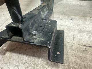 Крепление бака MAZDA TITAN LKR81 4HL1 4 ракурс